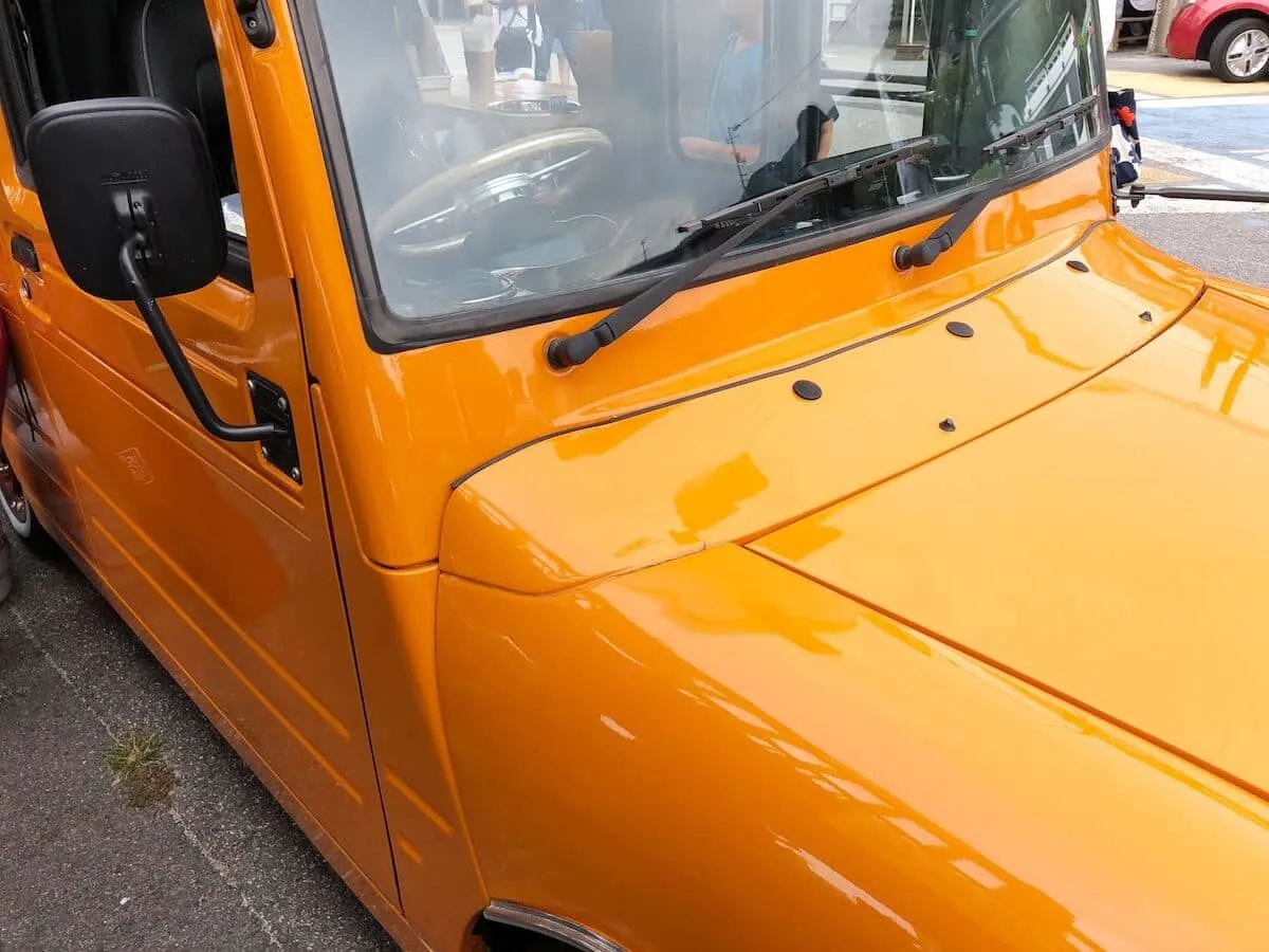 tfesmini3.jpg ミニそっくりの車のサイド
